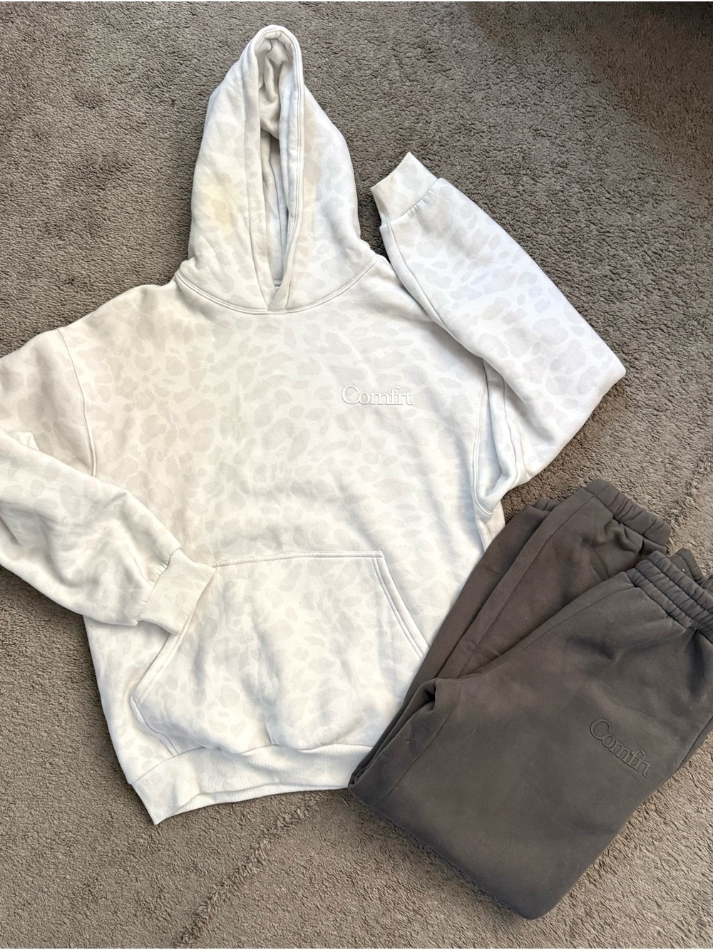 Comfrt Snow Leopard Hoodie and Gray Jogger set
